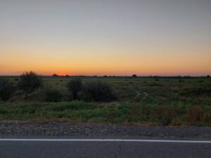Местами в Астраханской области обещают ураган, дожди, грозу и град