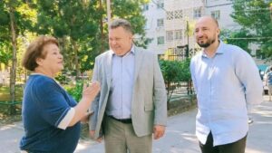 Игорь Редькин побывал на месте, где появится первая в городе «умная» спортплощадка