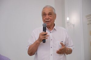 Он стоял у истоков астраханского парламентаризма: 80 лет исполнилось Валентину Петракову