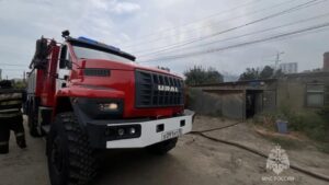 В Астрахани младенец погиб во время пожара, еще один ребенок и женщина в больнице