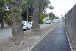 В Астрахани отремонтировали тротуар, о котором просили люди