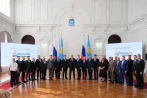 Игорь Бабушкин вручил дипломы финалистам кадровой программы «Победоносец»