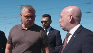Игорь Бабушкин осмотрел ремонт дороги, который закончат раньше срока