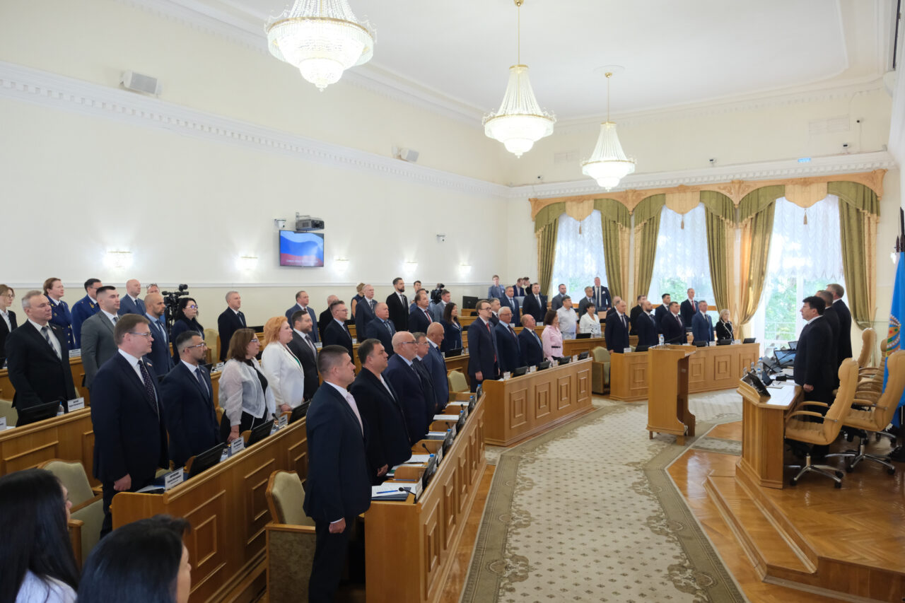 Какие фракции будут работать в Думе Астраханской области восьмого созыва