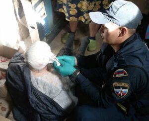 В Астрахани пенсионерка провалилась в глубокий погреб