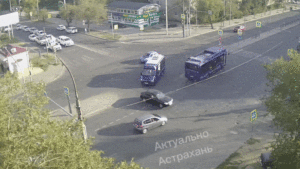 На улице Яблочкова снова типичная жесткая авария