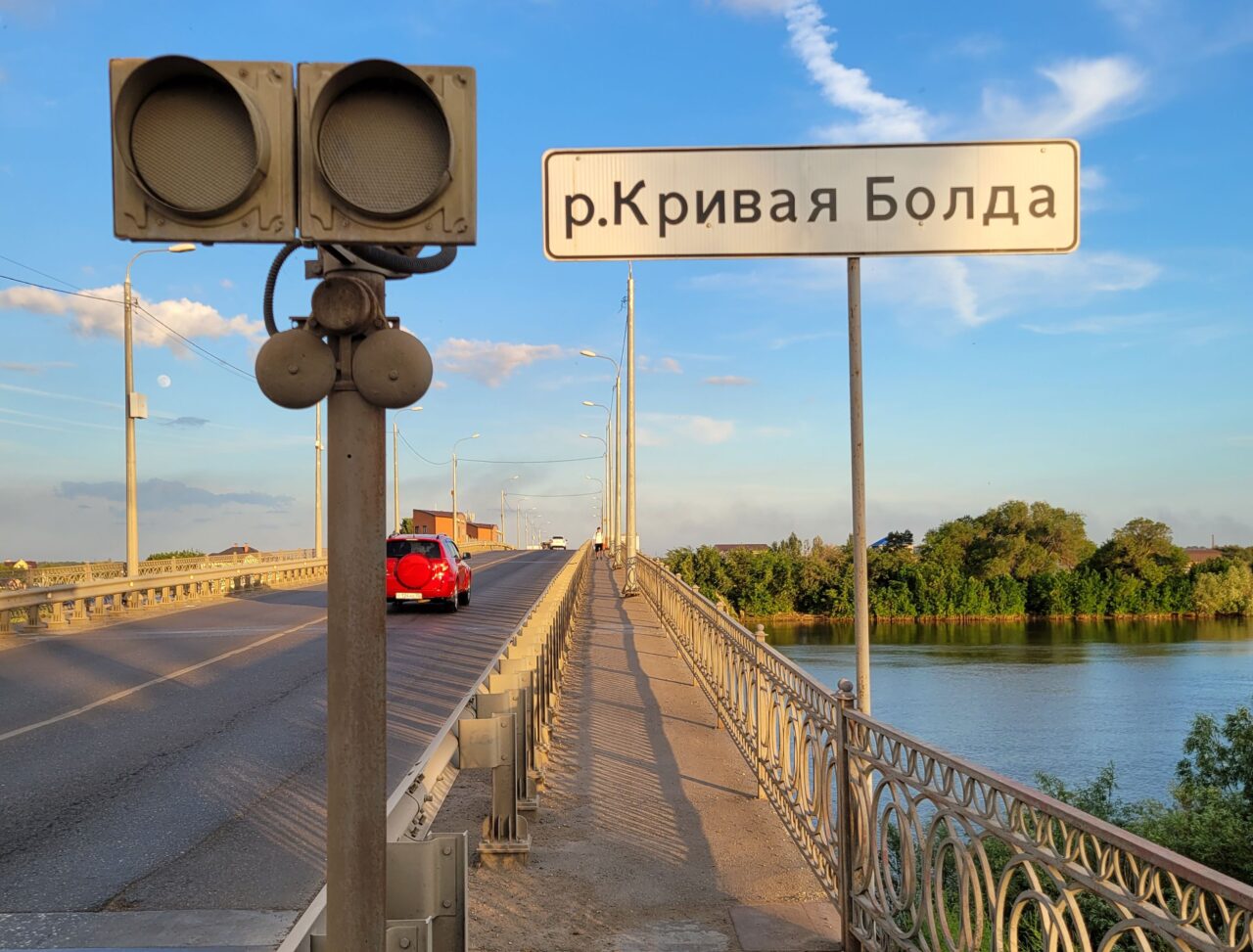 По Кирикилинскому мосту запретили ездить грузовикам