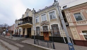 В центре Астрахани выставили на продажу помещение премиального ресторана
