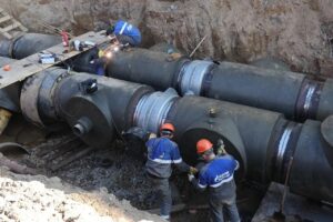 Чтобы весь район не мерз из-за одного метра трубы: Астрахань модернизирует теплосети