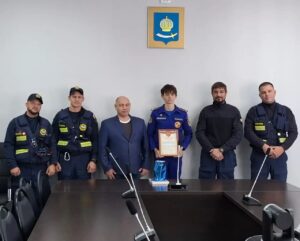 В Астрахани подросток спас мужчину, которому стало плохо на улице