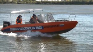 В Астраханской области на реке перевернулась пластиковая лодка с рыбаком, мужчина утонул